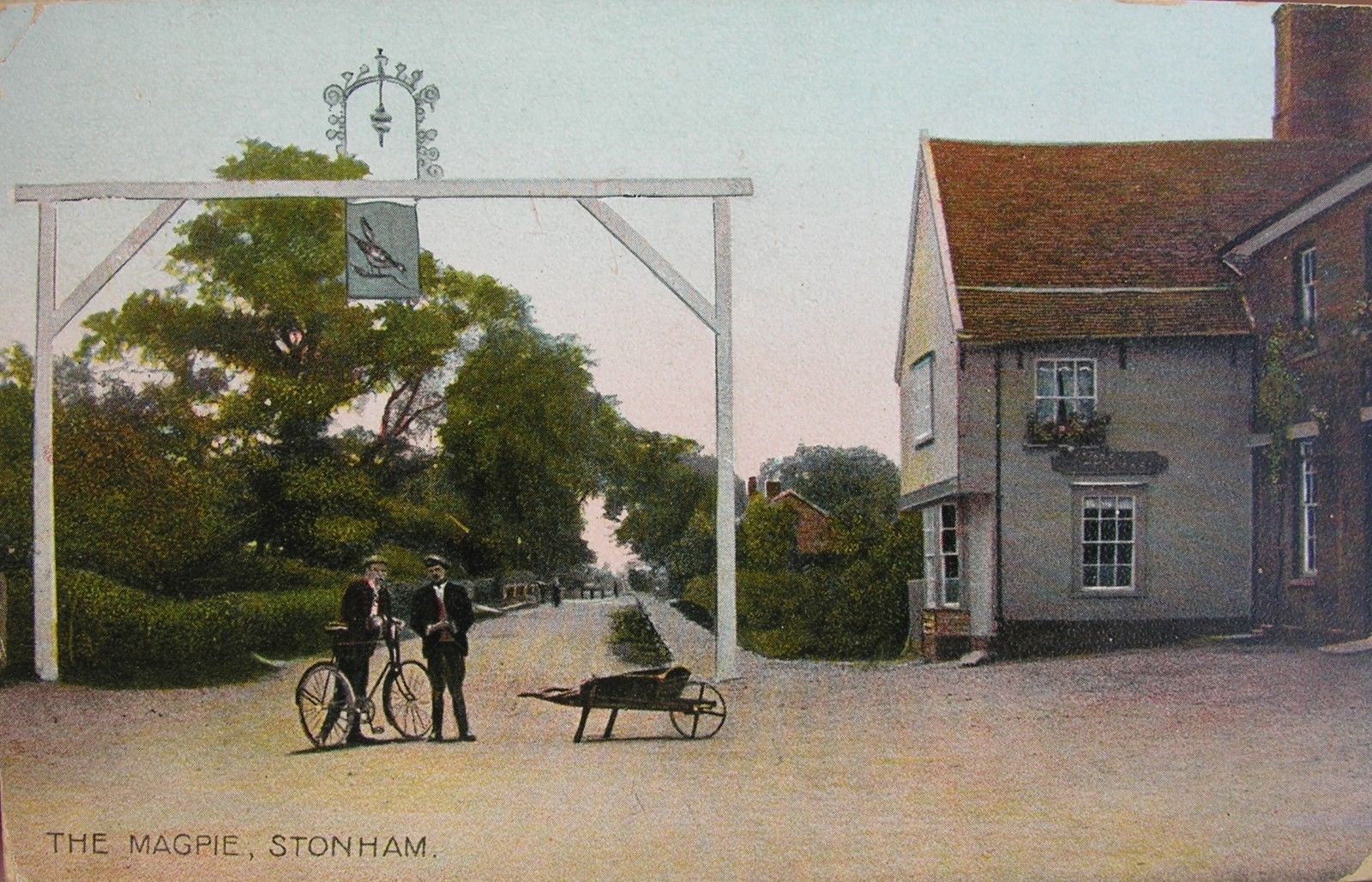 Stonham Parva, The Magpie